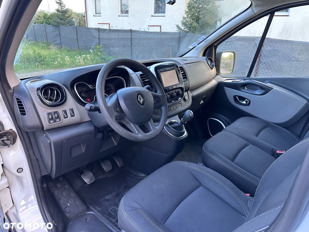 Renault Trafic - 12