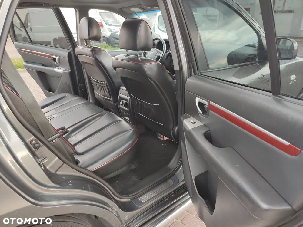 Hyundai Santa Fe - 11