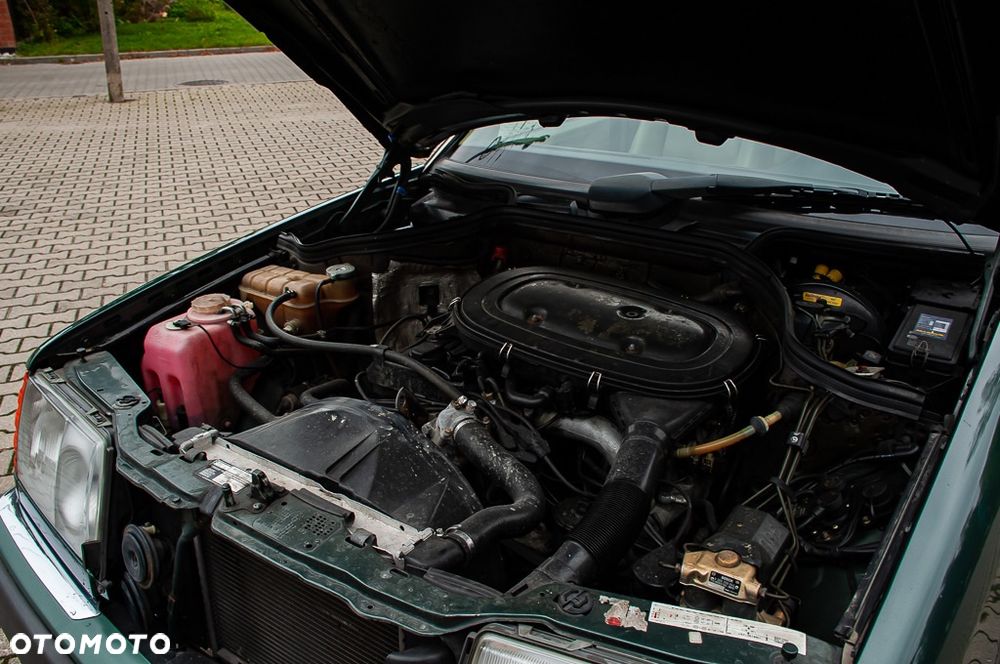 Mercedes-Benz W124 (1984-1993) - 24