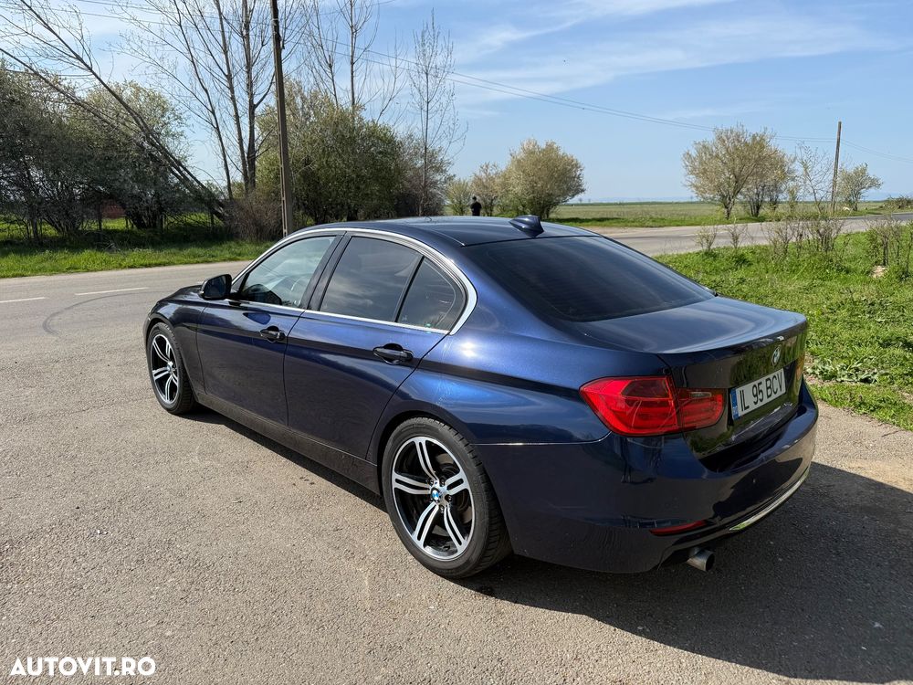 BMW Seria 3 320d DPF Aut. - 3