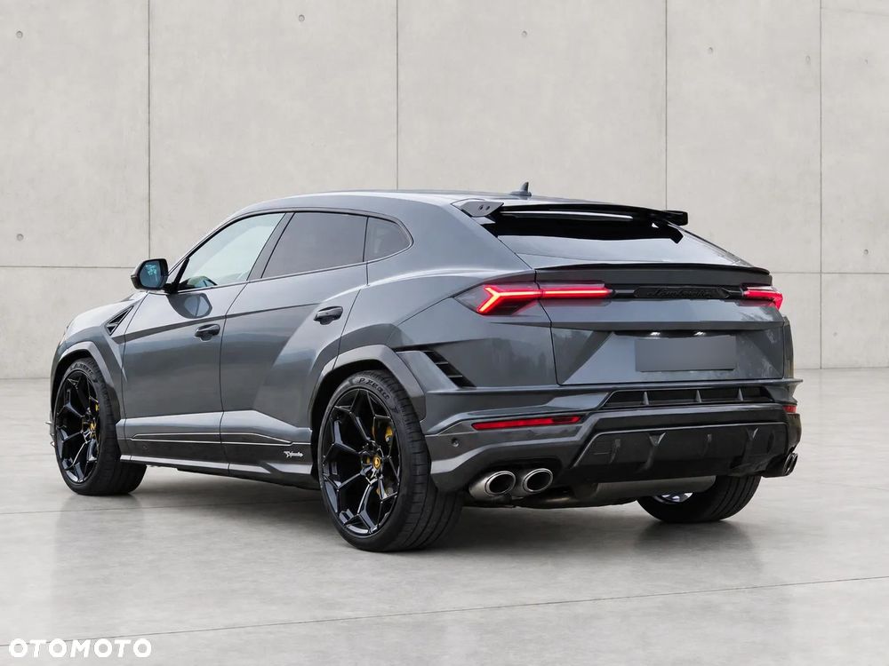 Lamborghini Urus - 23