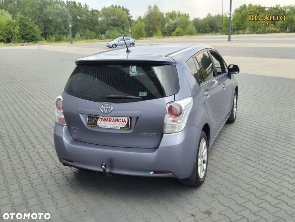 Toyota Verso - 7