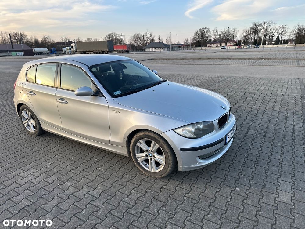 BMW Seria 1 118d DPF - 8