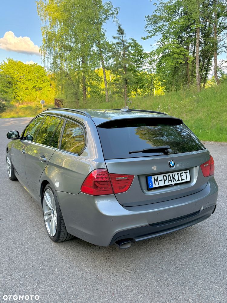 BMW Seria 3 320d xDrive DPF Edition Sport - 9