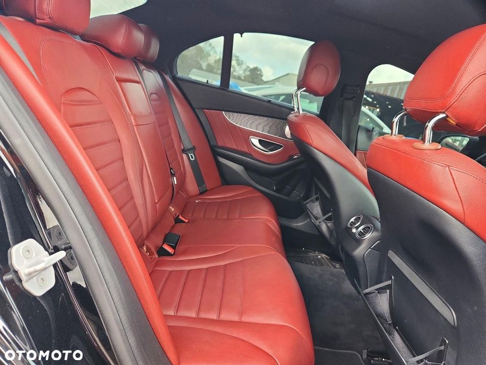 Mercedes-Benz Klasa C 300 7G-TRONIC Exclusive - 9