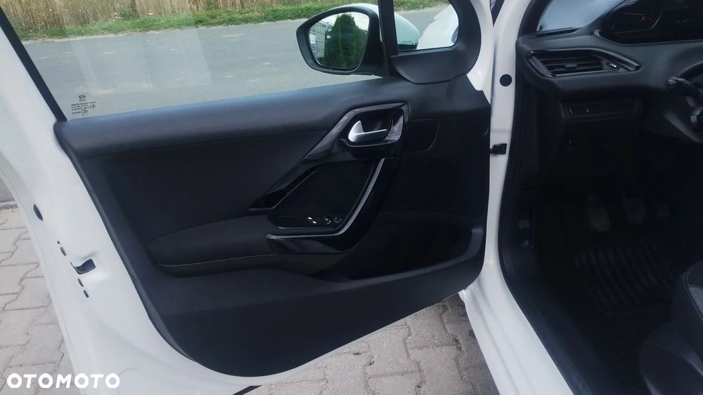 Peugeot 208 1.6 BlueHDi Active S&S - 14
