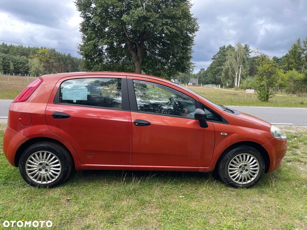 Fiat Grande Punto - 4