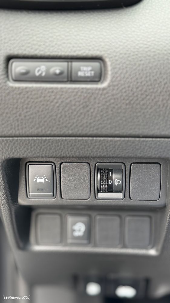 Nissan Qashqai 1.5 dCi N-Connecta - 14