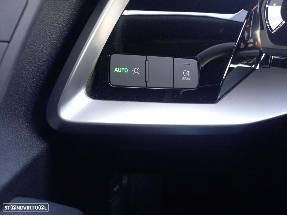 Audi A3 Sportback 30 TFSI Advanced - 14