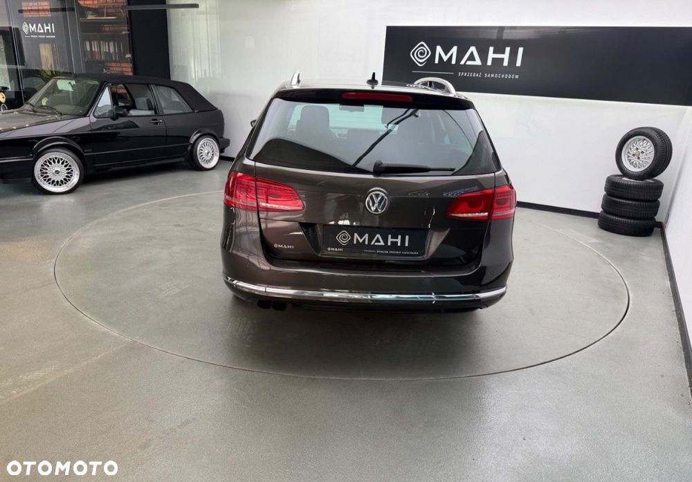 Volkswagen Passat - 10