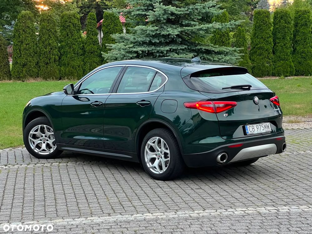 Alfa Romeo Stelvio 2.0 Turbo Sprint Q4 - 12