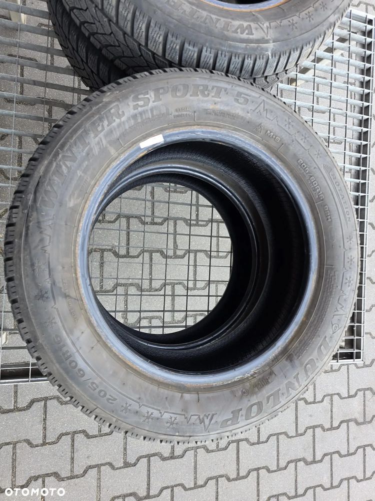 OPONY ZIMOWE DUNLOP 205/60 R16 - 2