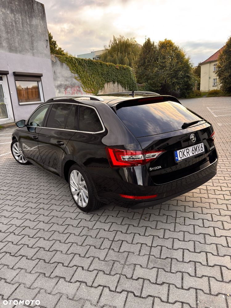 Skoda Superb 2.0 TDI L&K DSG - 15
