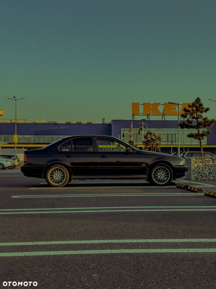 BMW Seria 5 523i - 11