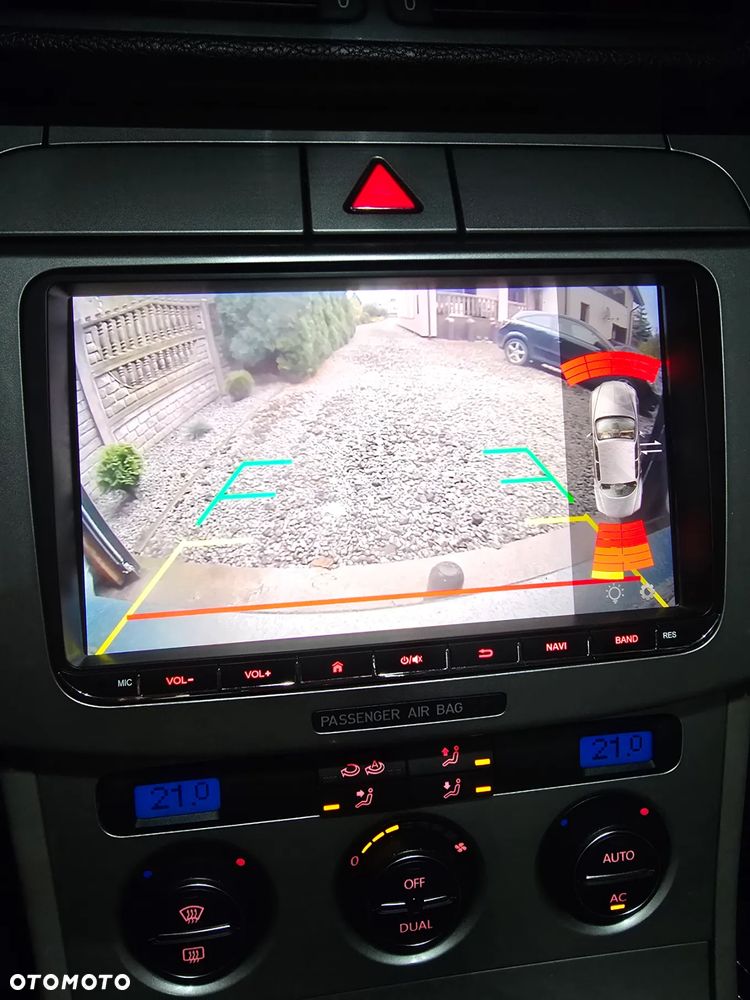 Volkswagen Passat 2.0 TDI DPF Comfortline - 11