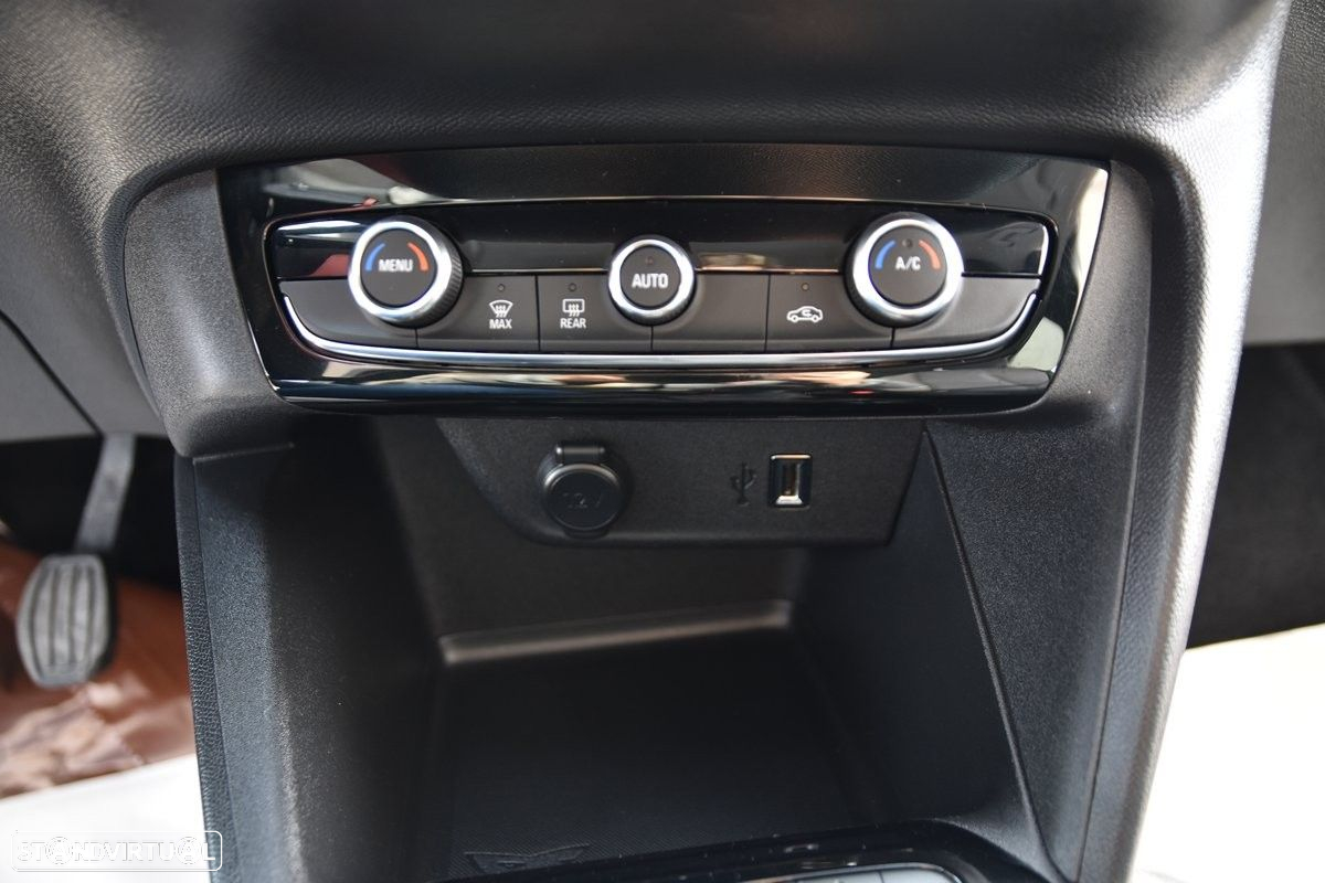 Opel Corsa 1.5 D Elegance - 18