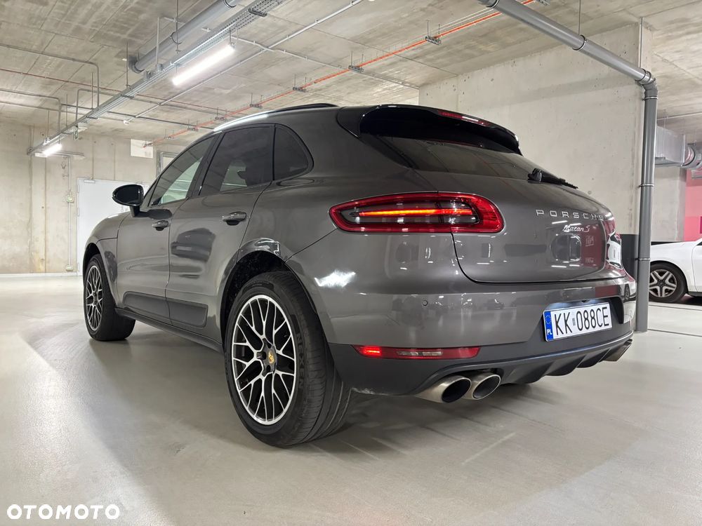 Porsche Macan - 3