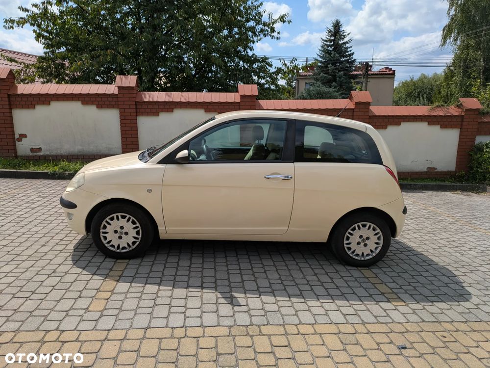 Lancia Ypsilon Y 1.2 8v - 2