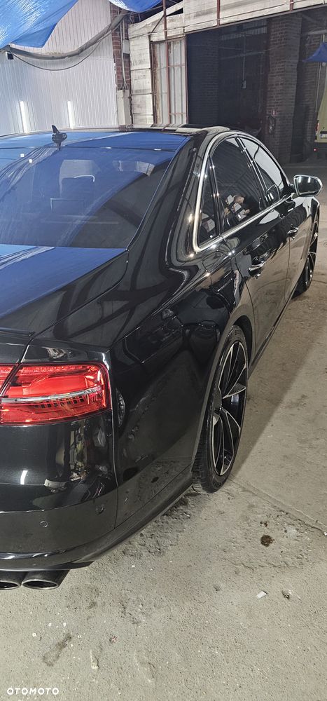 Audi S8 - 29