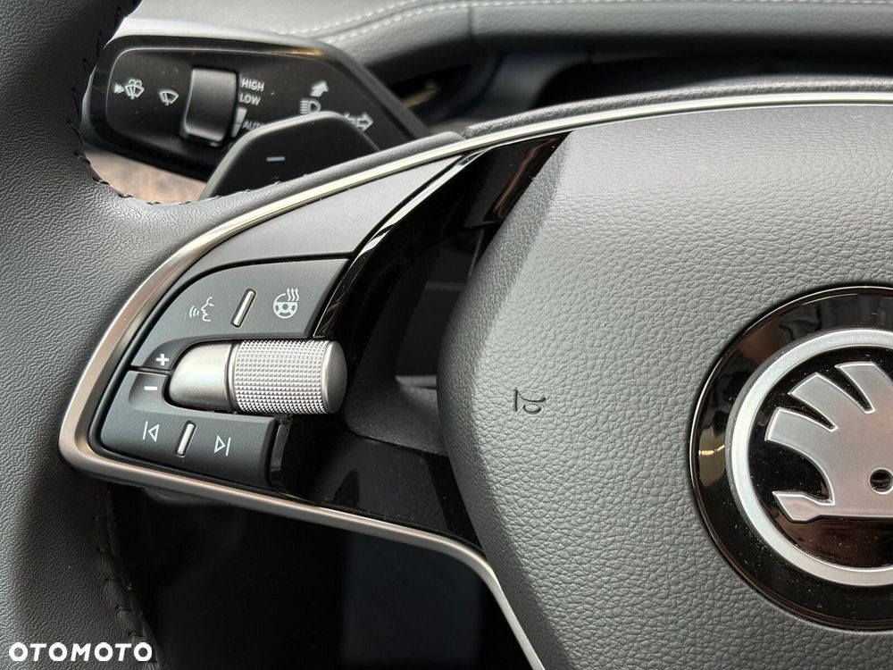 Skoda Superb 2.0 TSI 4x4 L&K DSG - 14