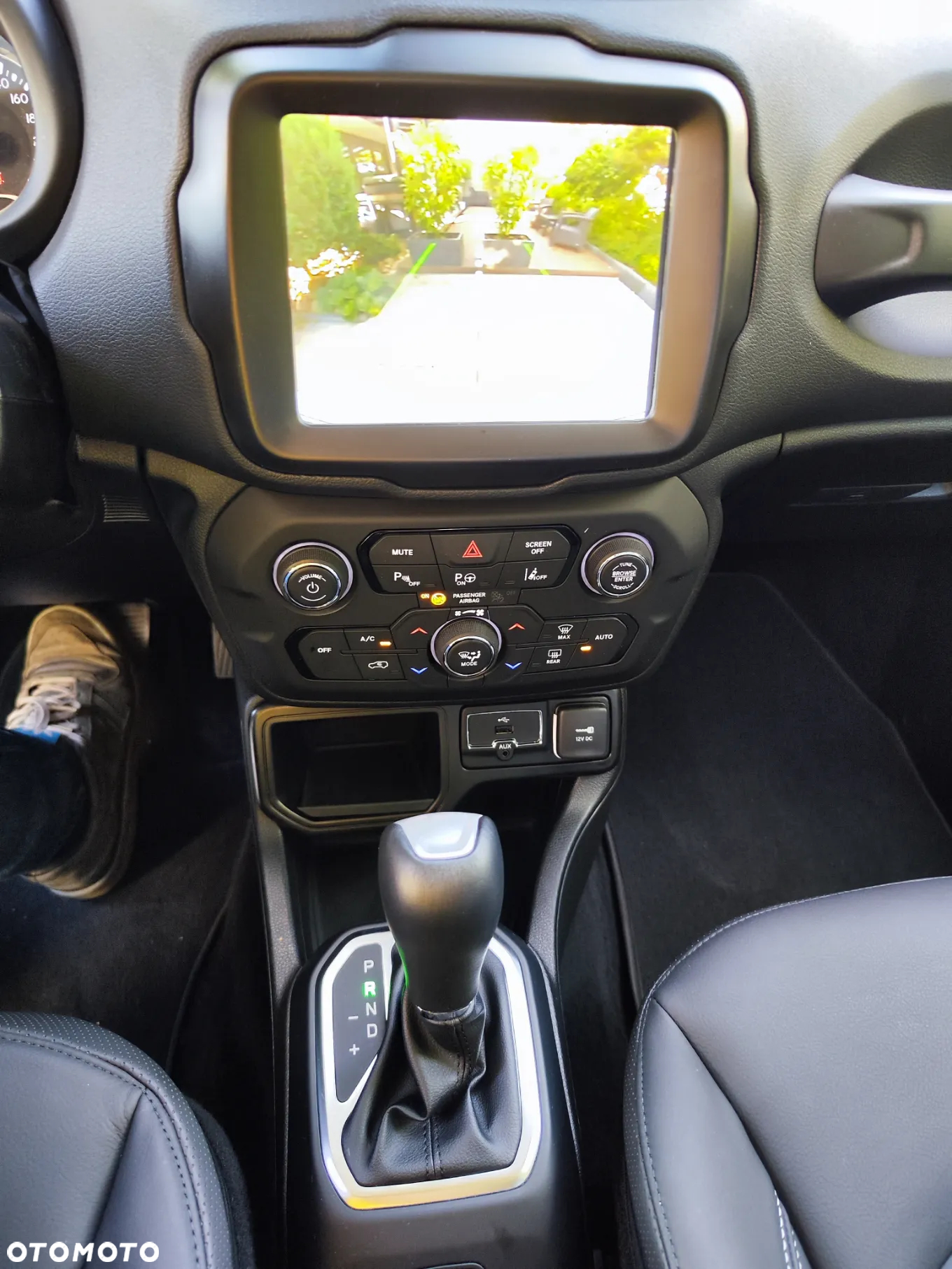 Jeep Renegade 1.5 T4 mHEV Longitude FWD S&S DCT - 16
