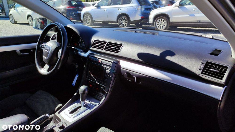 Audi A4 Limousine - 25