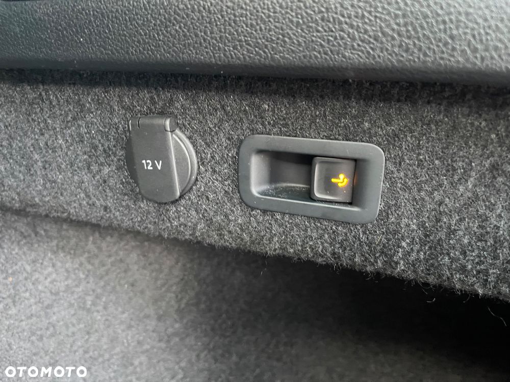Volkswagen Passat 2.0 TDI Business DSG - 18