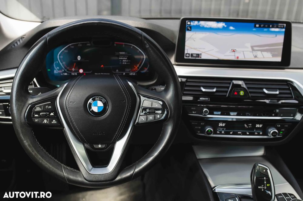 BMW Seria 5 530d xDrive Aut. - 38