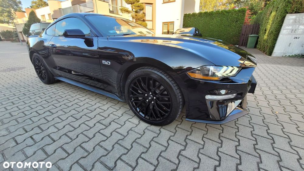 Ford Mustang - 1