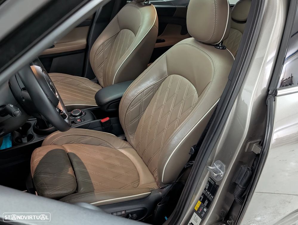 MINI Countryman Cooper SE ALL4 Auto - 29