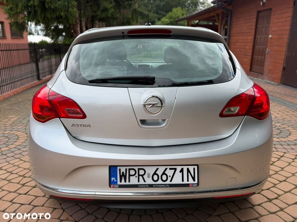 Opel Astra - 13
