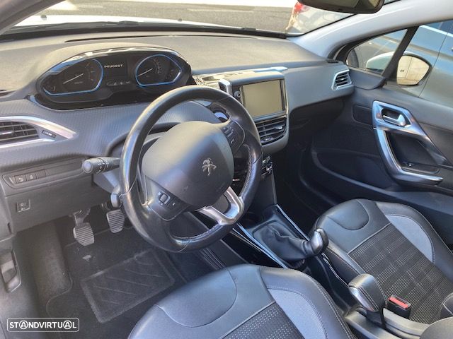 Peugeot 2008 1.2 VTi Allure - 7