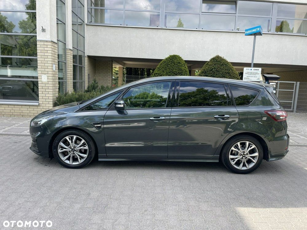Ford S-Max - 13