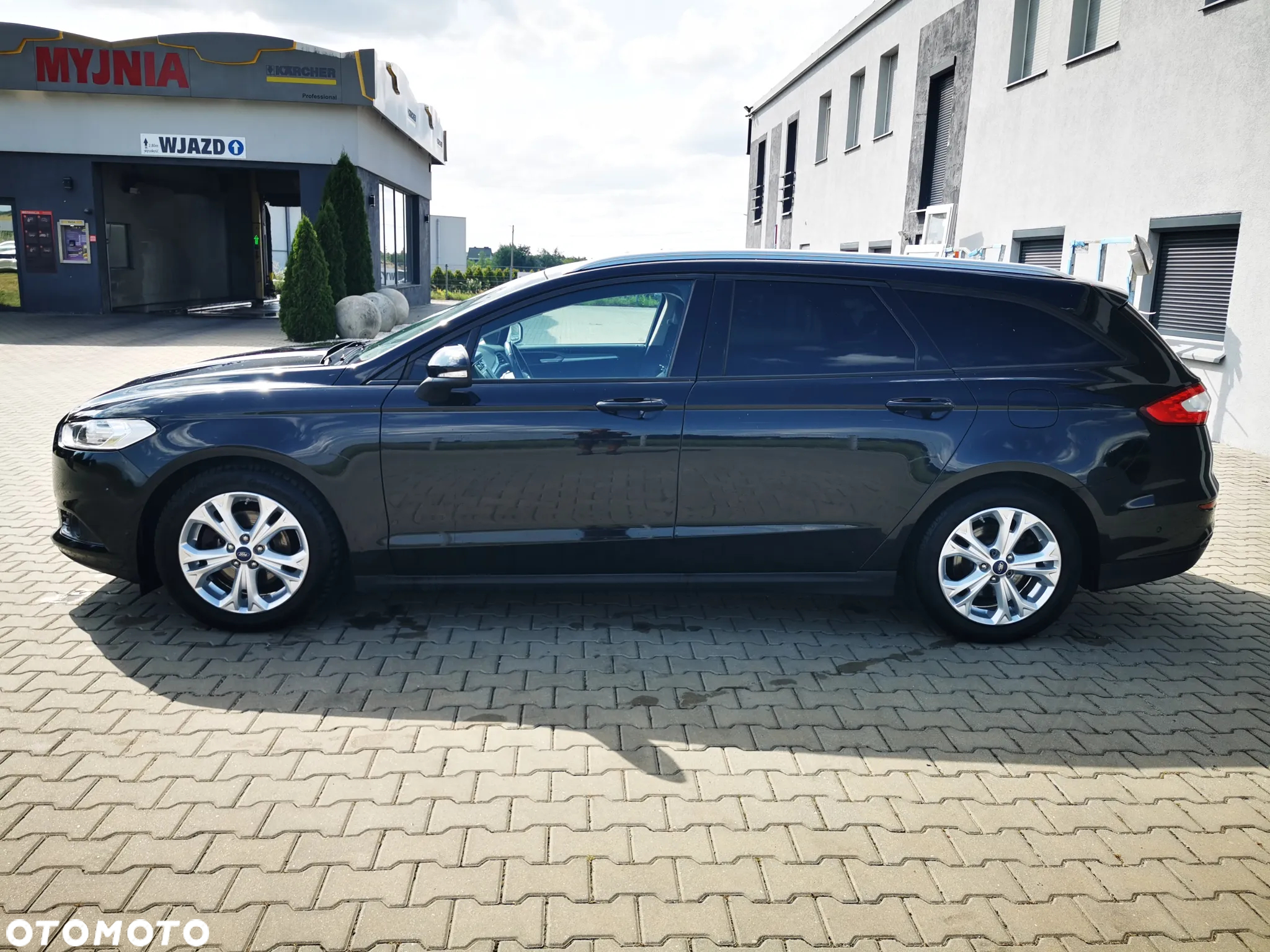 Ford Mondeo Turnier 1.5 EcoBoost Start-Stopp Titanium - 2
