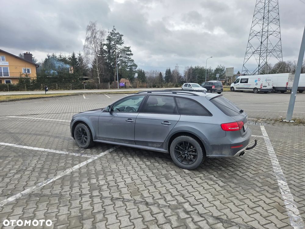 Audi A4 Allroad 2.0 TDI DPF S tronic - 6