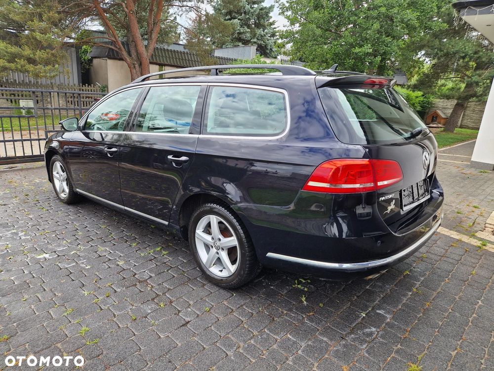 Volkswagen Passat Variant 2.0 Blue TDI SCR Comfortline - 10