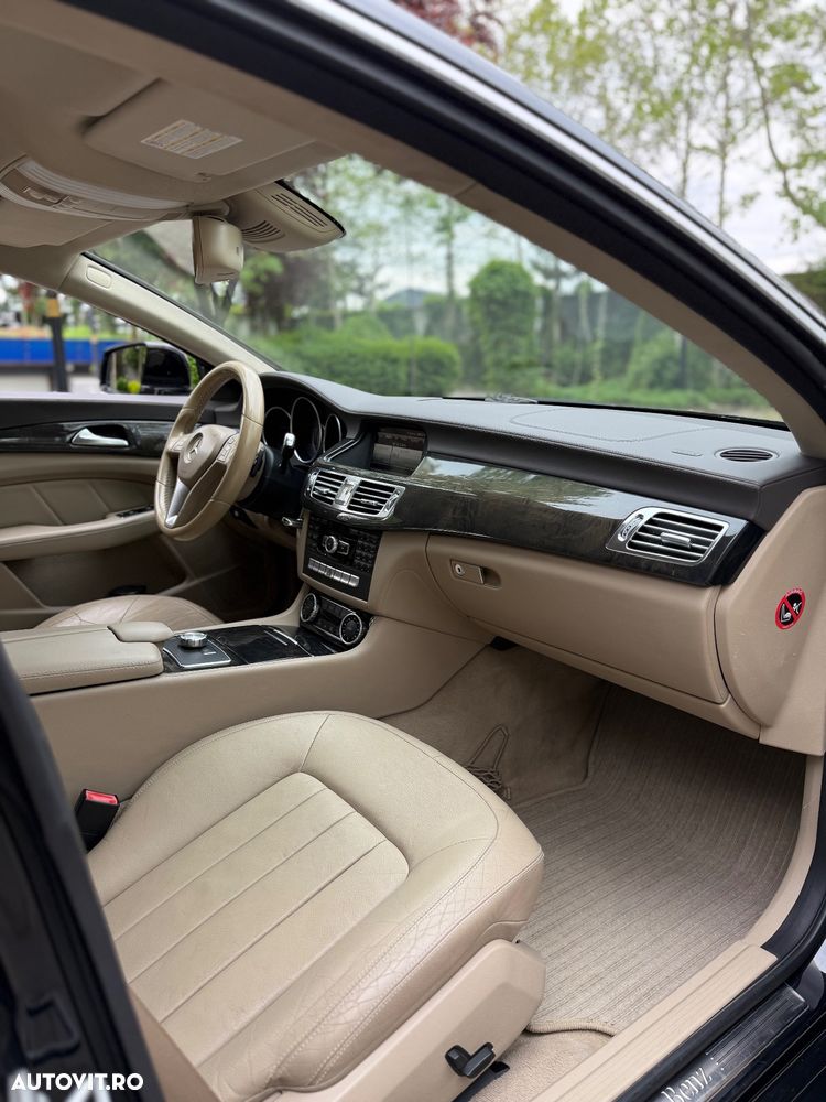 Mercedes-Benz CLS 250 CDI DPF BlueEFFICIENCY 7G-TRONIC - 21
