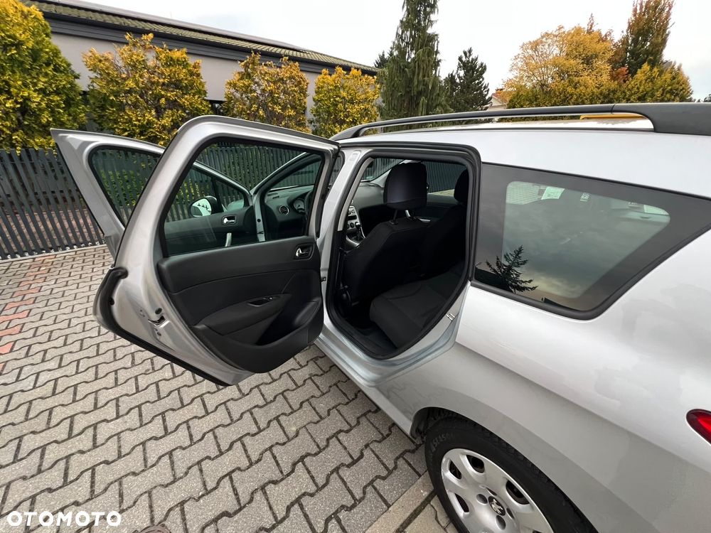 Peugeot 308 1.6 HDi Premium - 21
