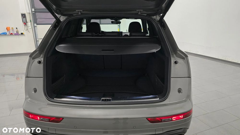 Audi Q5 TDI quattro 150 kW S tronic edition one magnesiumgrau - 9