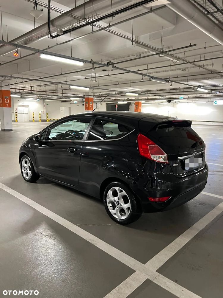 Ford Fiesta 1.0 EcoBoost Titanium - 4