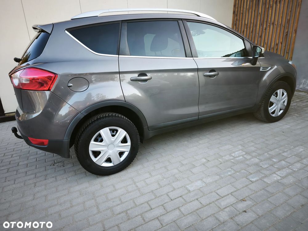 Ford Kuga 2.0 TDCi 2x4 Champions Edition - 11