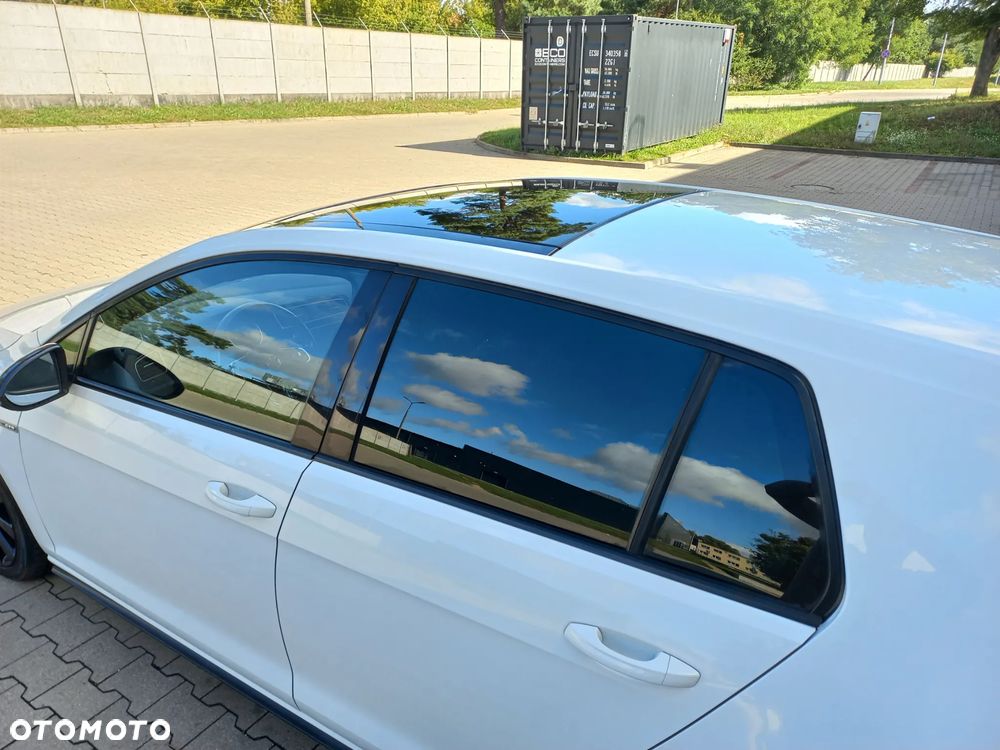 Volkswagen Golf - 20