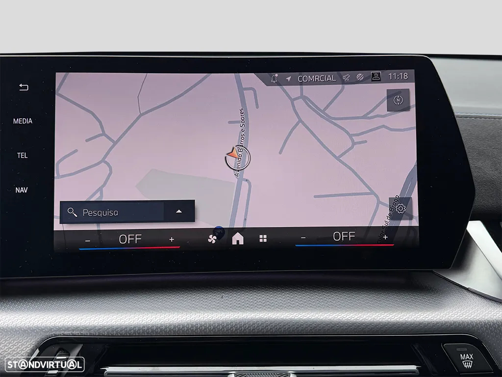 BMW iX2 eDrive20 Pack Desportivo M - 12