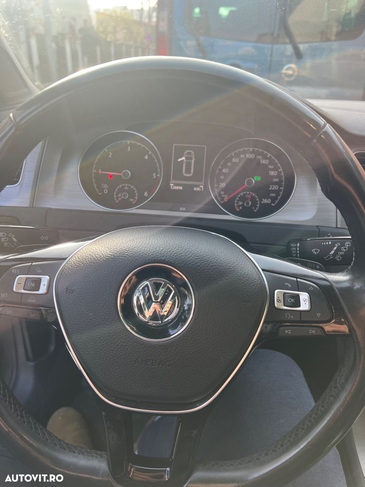 Volkswagen Golf Variant 1.6 TDI BlueMotion Technology DSG Lounge - 14