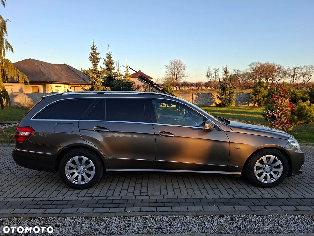 Mercedes-Benz Klasa E 250 CDI DPF BlueEFFICIENCY Automatik Avantgarde - 4