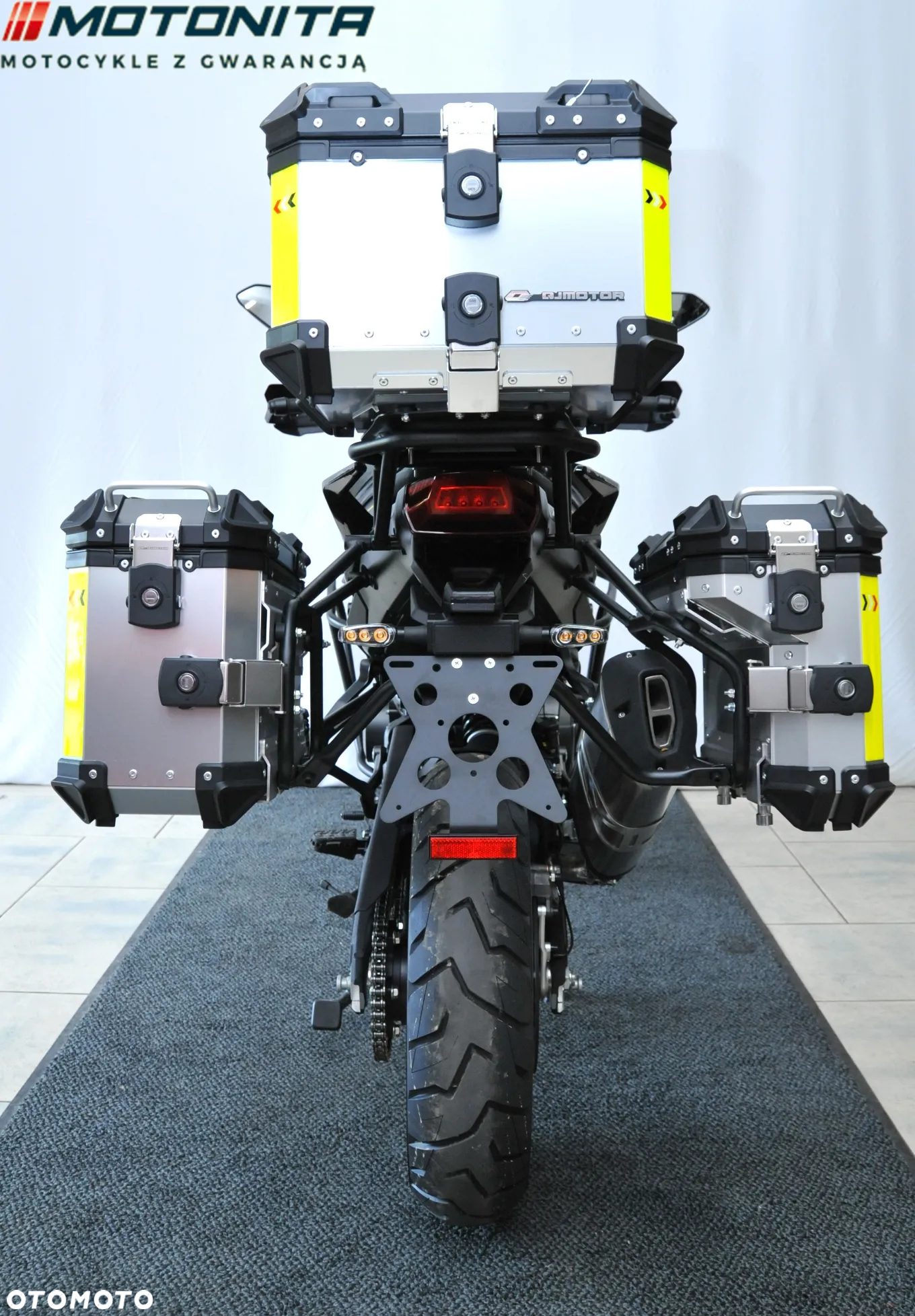 QJMOTOR 900 SX - 9
