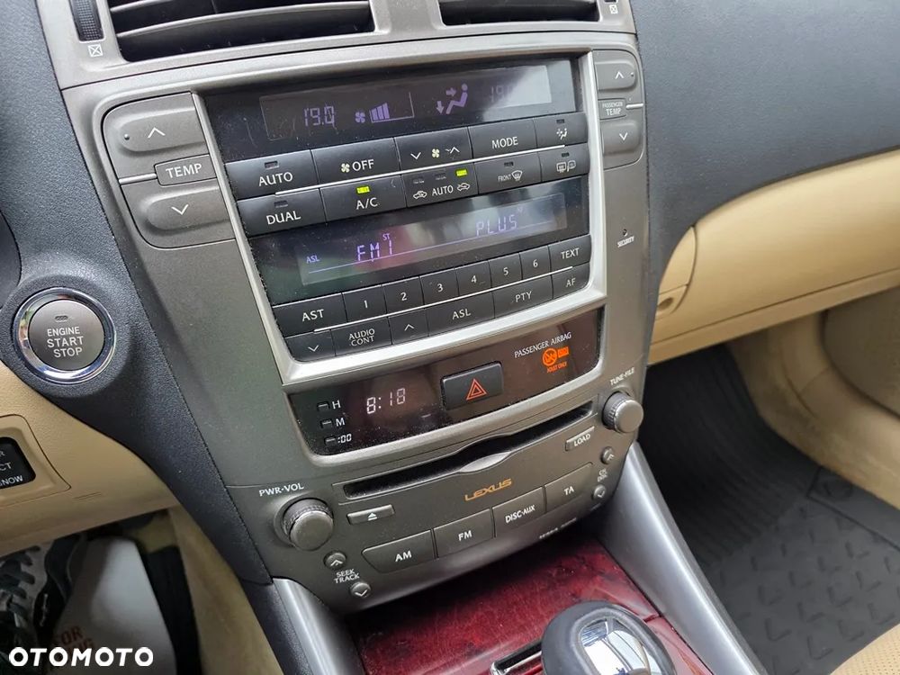 Lexus IS 250 Prestige - 14