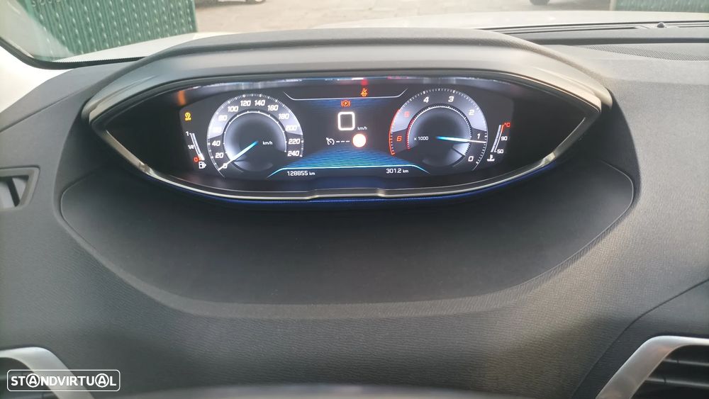 Peugeot 3008 1.5 BlueHDi Crossway - 20