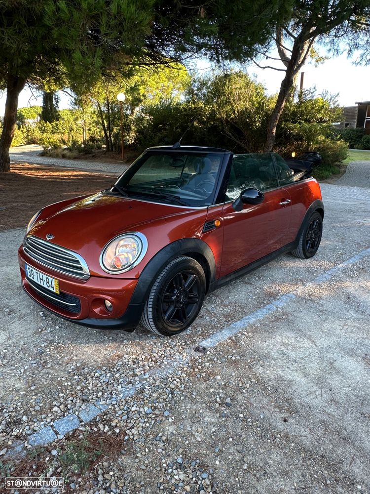 MINI Cabrio Cooper D - 10