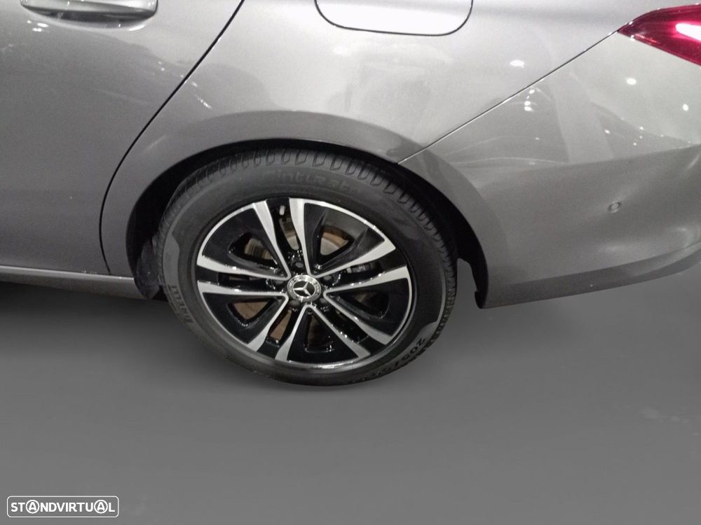 Mercedes-Benz CLA 180 d Shooting Brake AMG Line Aut. - 14